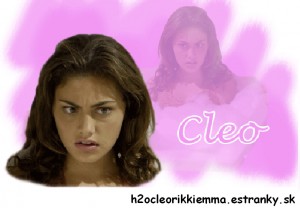 cloe ruzova.jpg